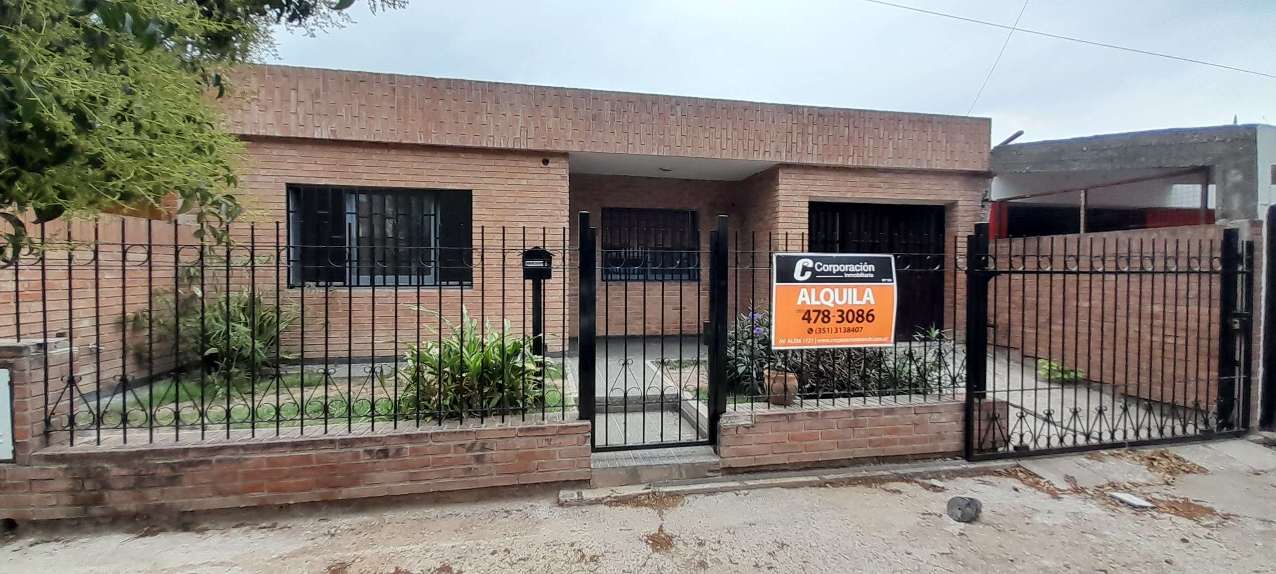 GRAL MOSCONI - SERAPIO OVEJERO 3435 - CASA 2 DORMIITORIOS EN ALQUILER