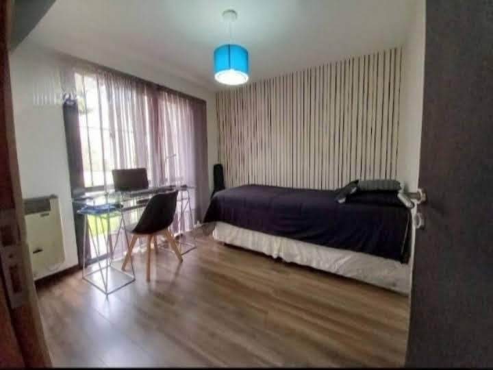 SE VENDE CASA EN ZONA MUJER URBANA