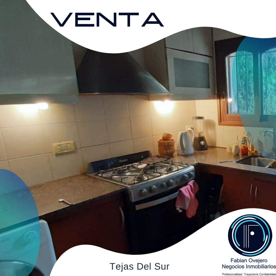 Venta Casa 3 Dorm.- Bº Tejas del Sur - Córdoba