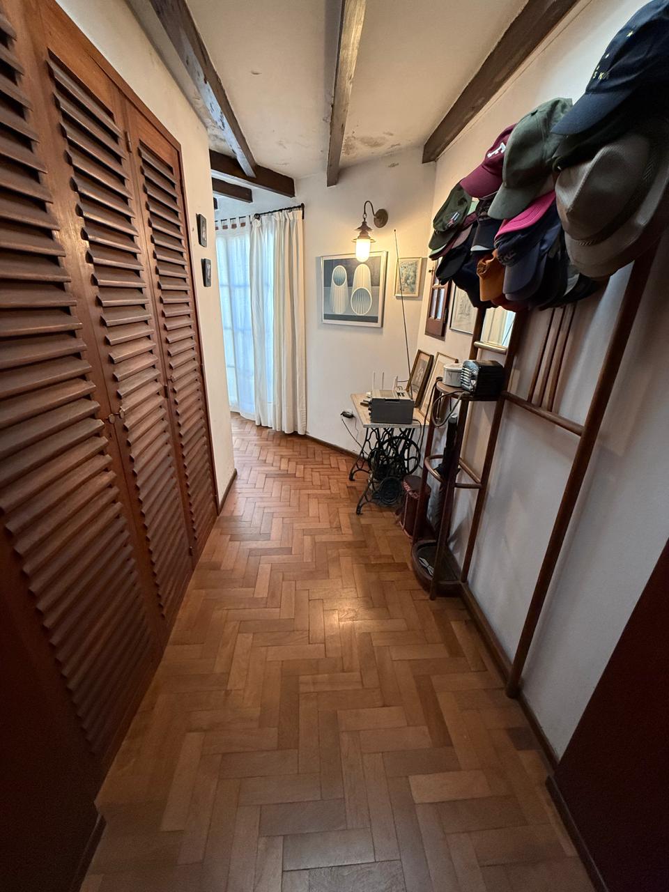 Villa Belgrano casa zona central 1750m2 terreno 370m2 cubiertos