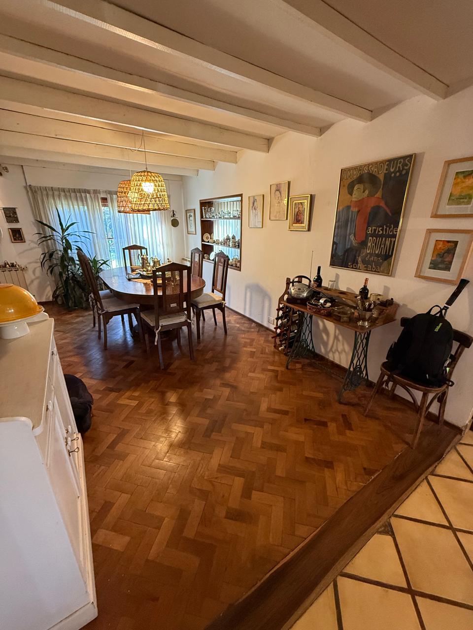 Villa Belgrano casa zona central 1750m2 terreno 370m2 cubiertos