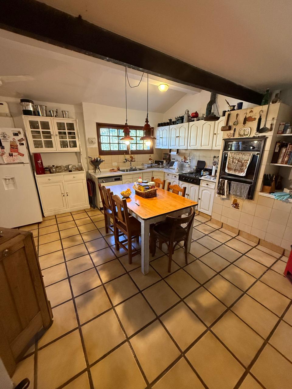 Villa Belgrano casa zona central 1750m2 terreno 370m2 cubiertos