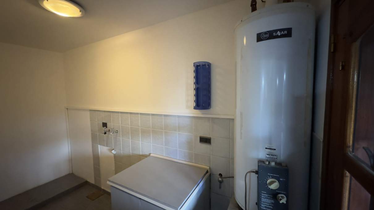 Casa de 3 dormitorios en alquiler en Lomas de San Martín - Excelente estado