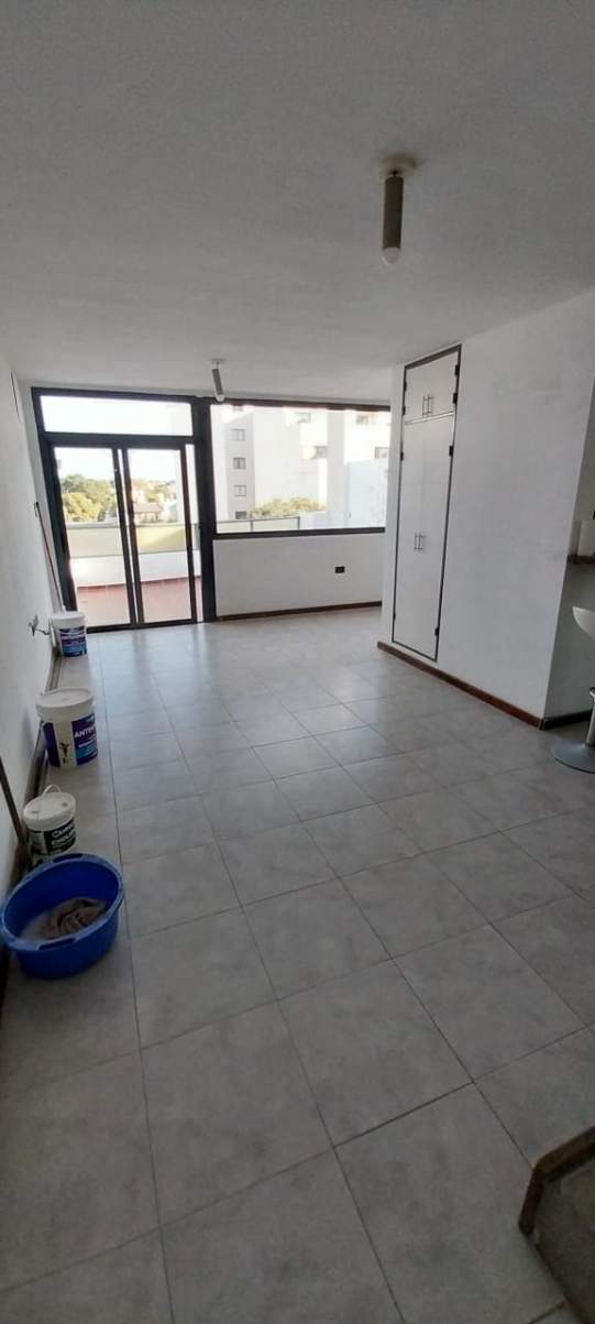 ALQUILER DE DUPLEX EN AV DUARTES QUIROS