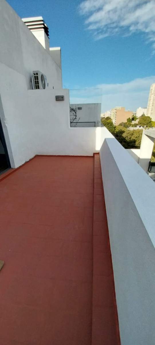 ALQUILER DE DUPLEX EN AV DUARTES QUIROS