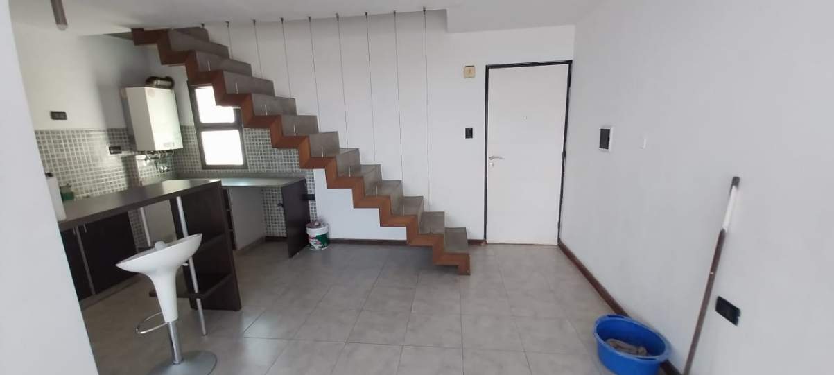 ALQUILER DE DUPLEX EN AV DUARTES QUIROS