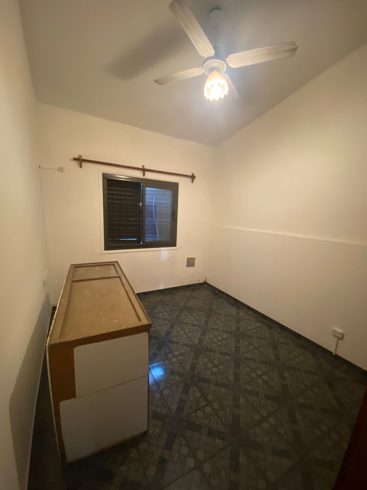 CASA DE TRES DORMITORIOS CON PILETA EN BARRIO ALTO VERDE