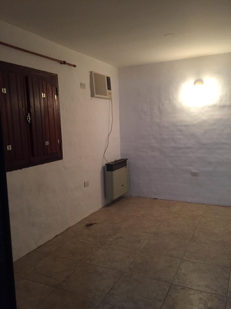 ALQUILER CASA 4 DORMITORIOS  MENDIOLAZA GOLF