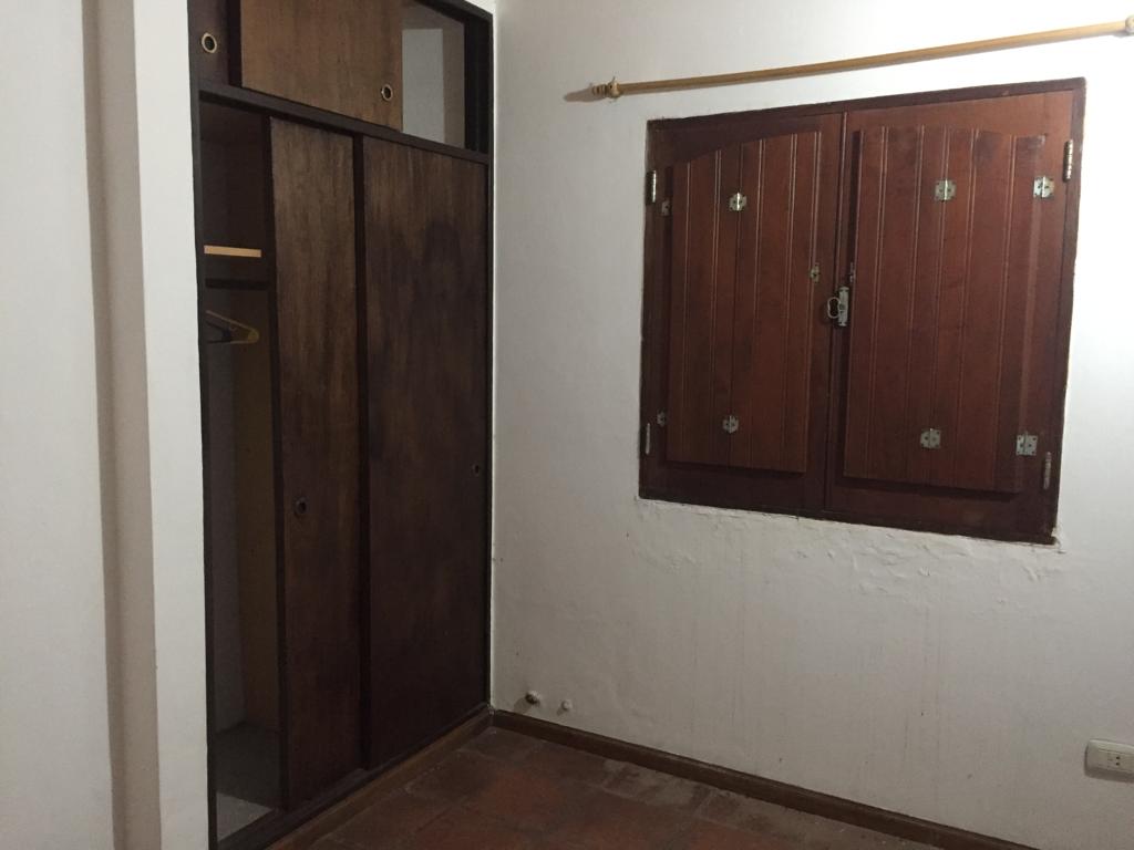 ALQUILER CASA 4 DORMITORIOS  MENDIOLAZA GOLF