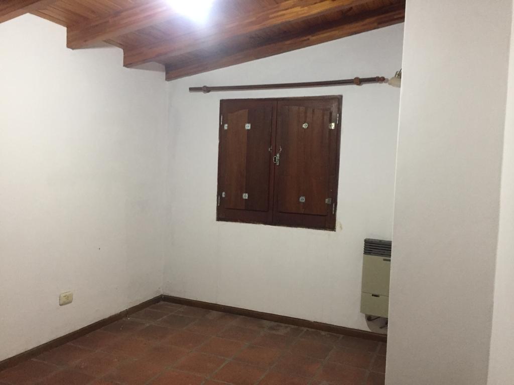 ALQUILER CASA 4 DORMITORIOS  MENDIOLAZA GOLF