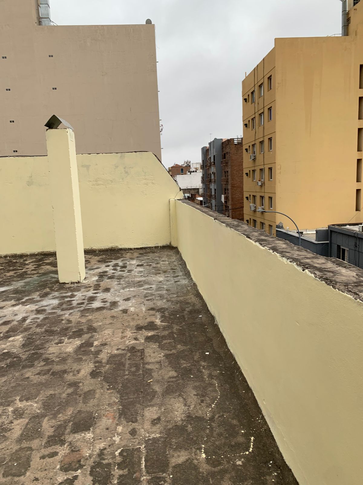 MONOAMBIENTE EN ALQUILER B ALBERDI CON TERRAZA