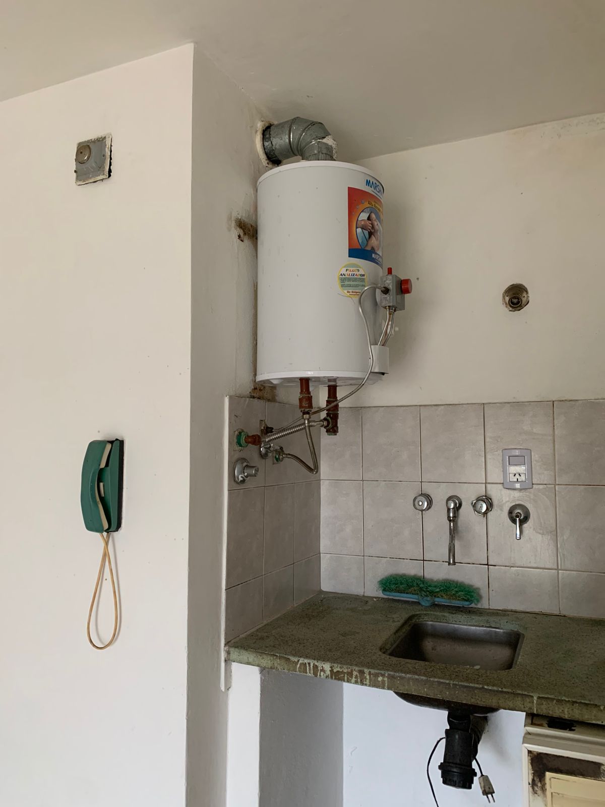 MONOAMBIENTE EN ALQUILER B ALBERDI CON TERRAZA