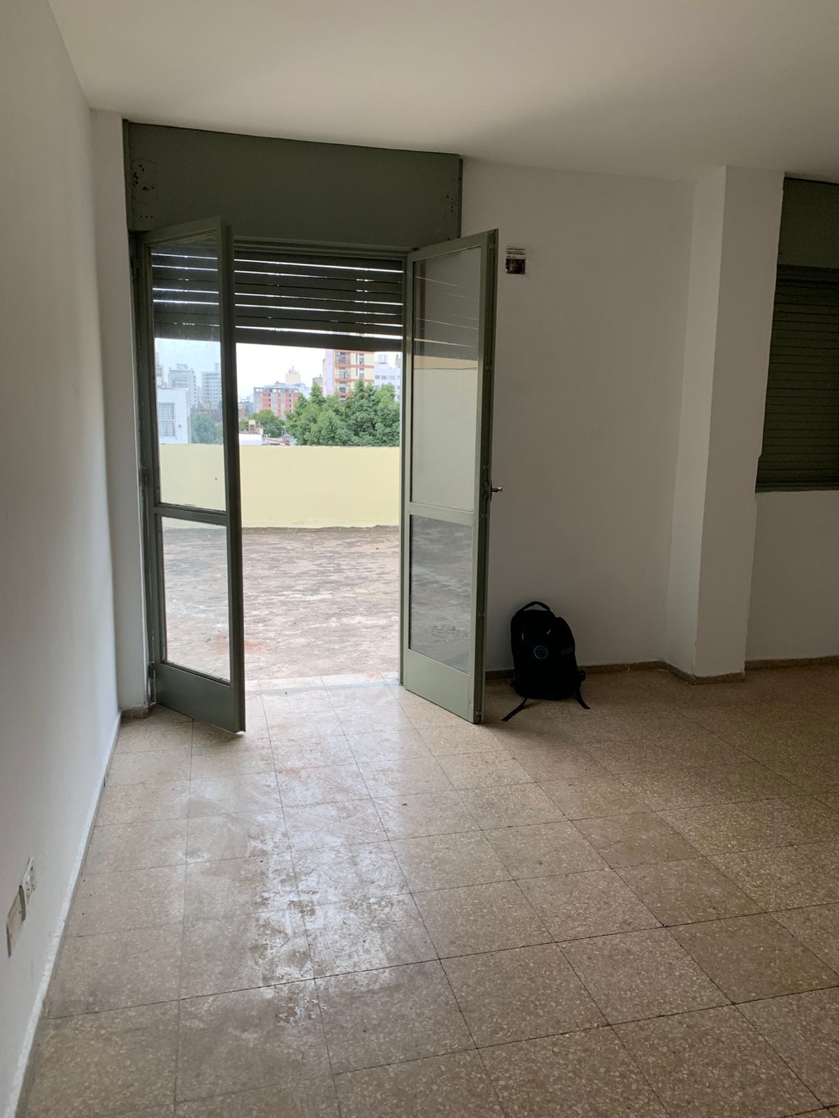 MONOAMBIENTE EN ALQUILER B ALBERDI CON TERRAZA