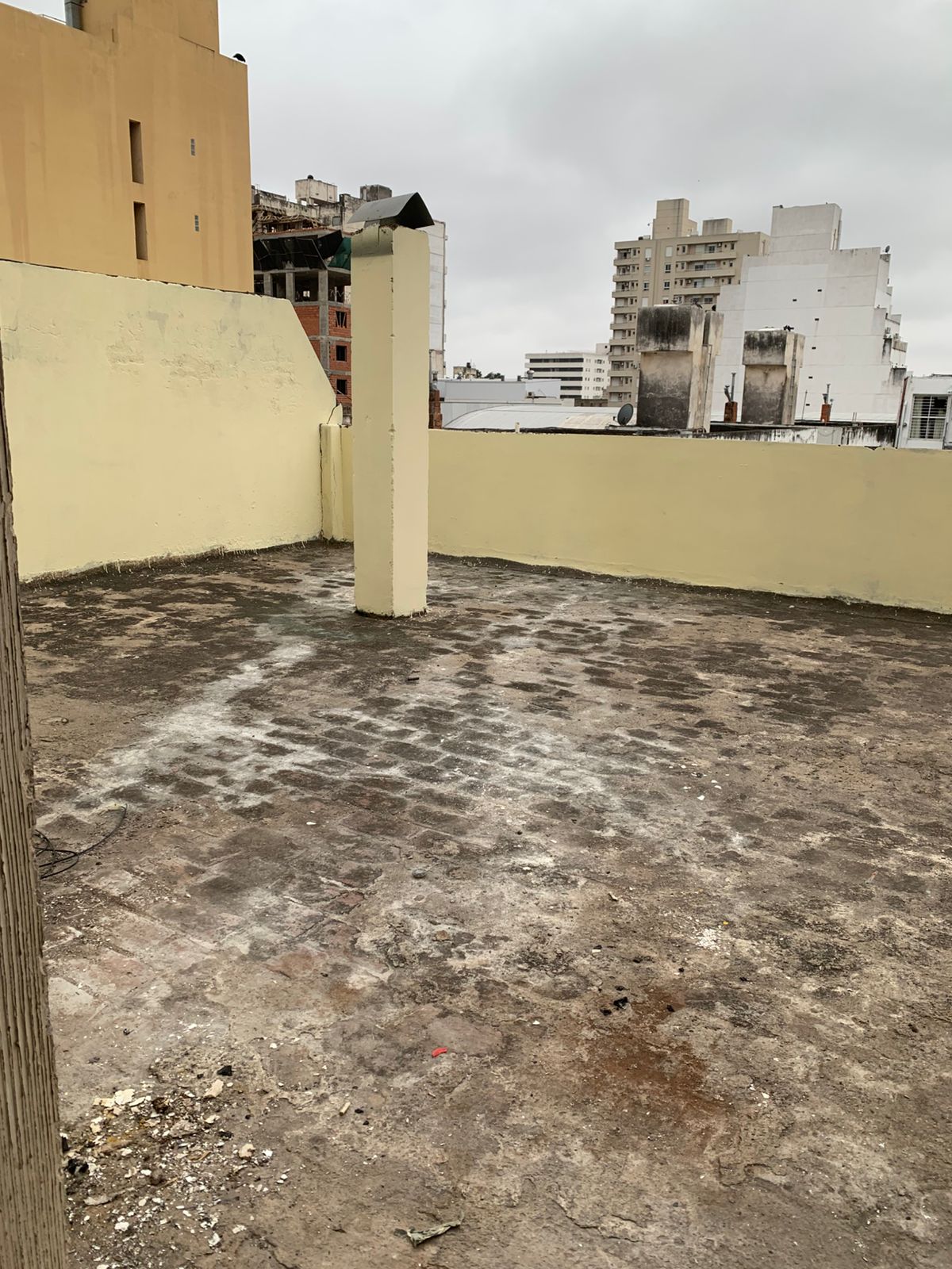 MONOAMBIENTE EN ALQUILER B ALBERDI CON TERRAZA