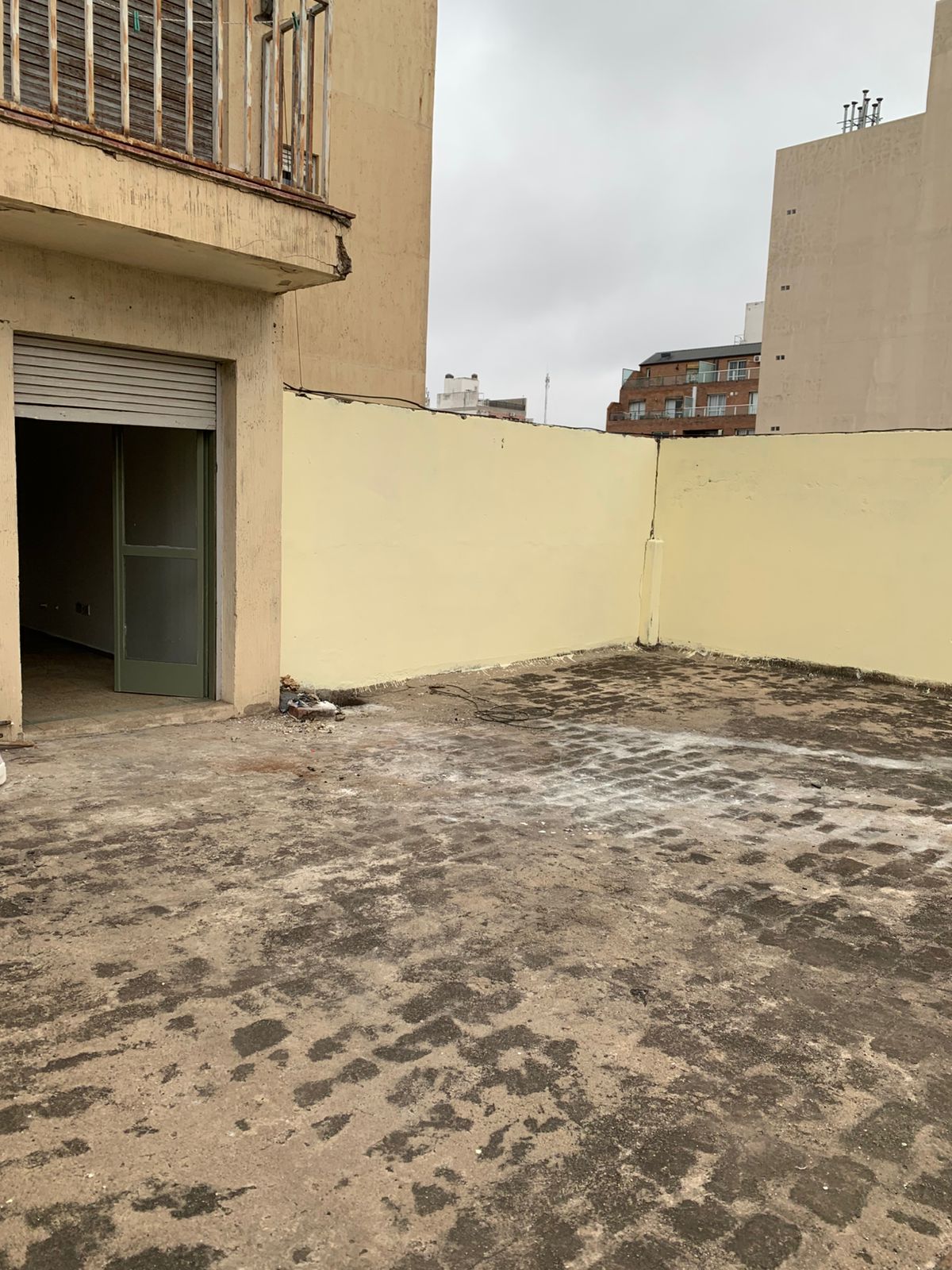 MONOAMBIENTE EN ALQUILER B ALBERDI CON TERRAZA