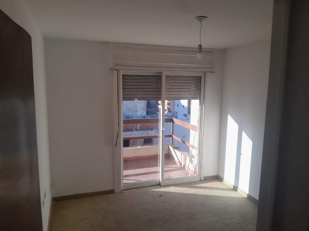 DEPARTAMENTO EN ALQUILER 1 DORMITORIO CON BALCON, A UNA CUADRA DEL PATIO OLMOS