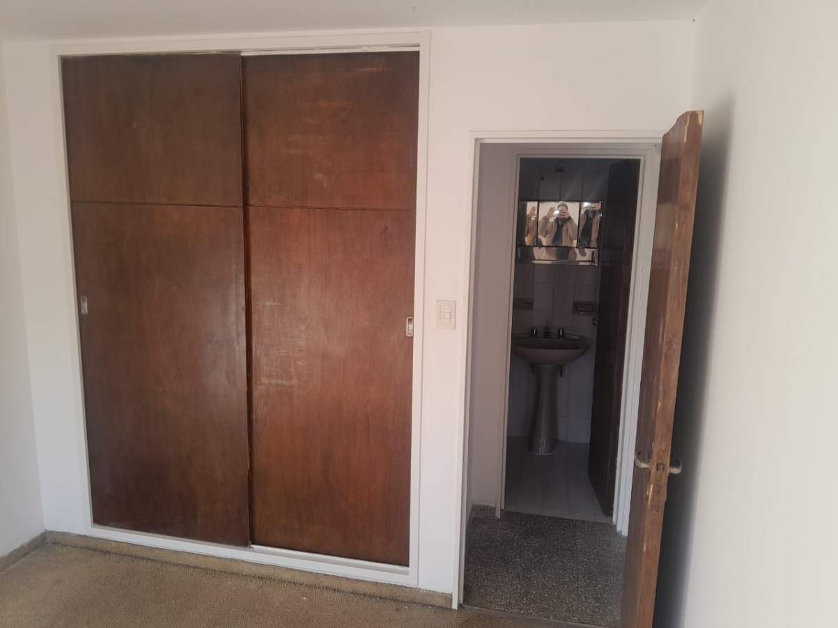 DEPARTAMENTO EN ALQUILER 1 DORMITORIO CON BALCON, A UNA CUADRA DEL PATIO OLMOS