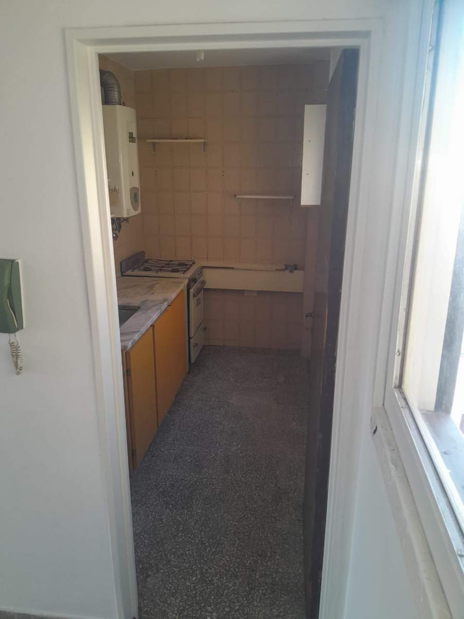 DEPARTAMENTO EN ALQUILER 1 DORMITORIO CON BALCON, A UNA CUADRA DEL PATIO OLMOS