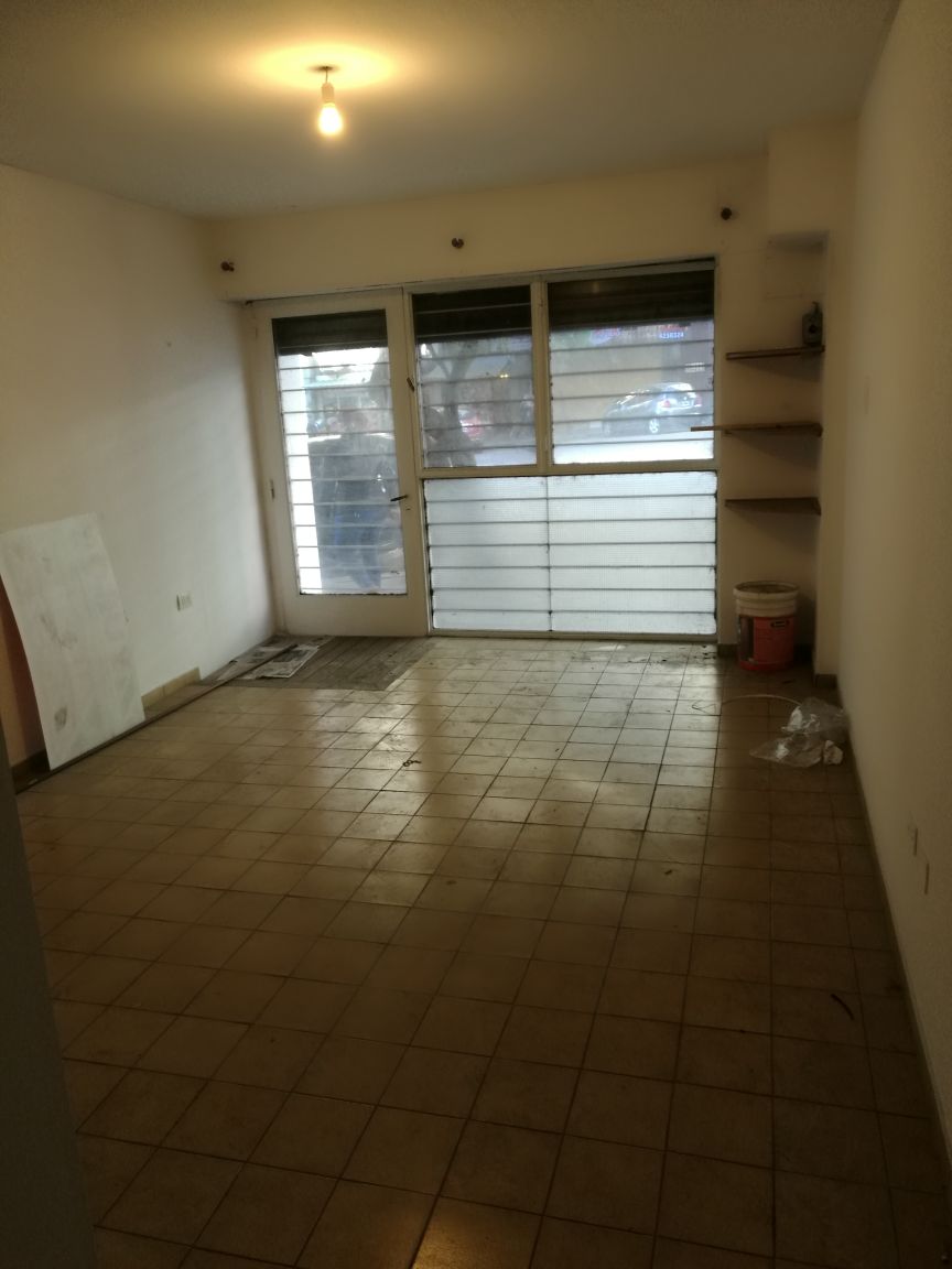 DPTO EN ALQUILER 2 DORMITORIOS BV CHACABUCO 386 PB CPATIO