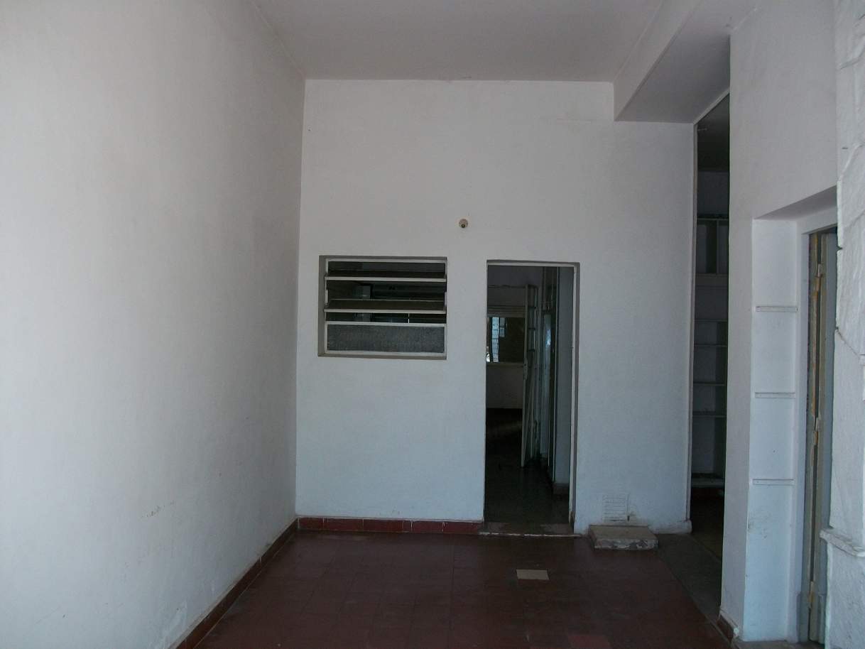 CASA EN ALQUILER SOBRE AV. SABATTINI 4386 DE 3 DORM CLOCAL Y GARAGE