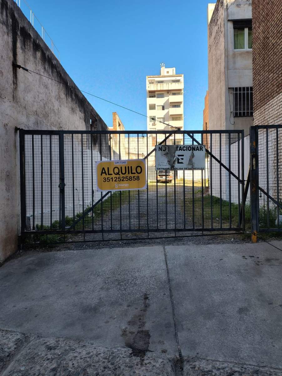 ALQUILER COCHERAS SOBRE BV SAN JUAN ZONA TRIBUNALES