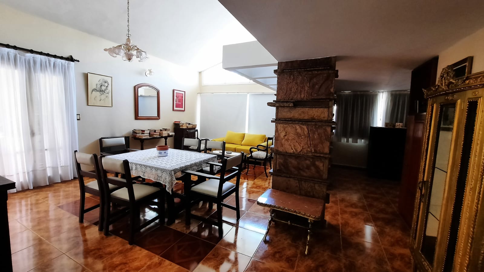 Venta. casa 3 dorm, B Marques, a mts de Monseñor