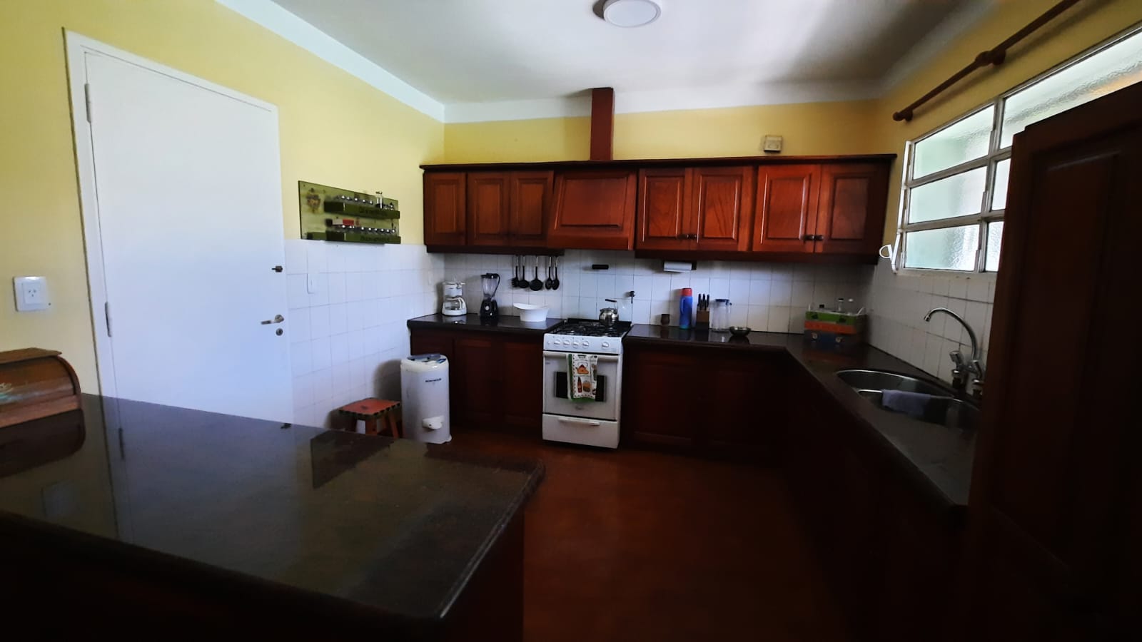 Venta. casa 3 dorm, B Marques, a mts de Monseñor