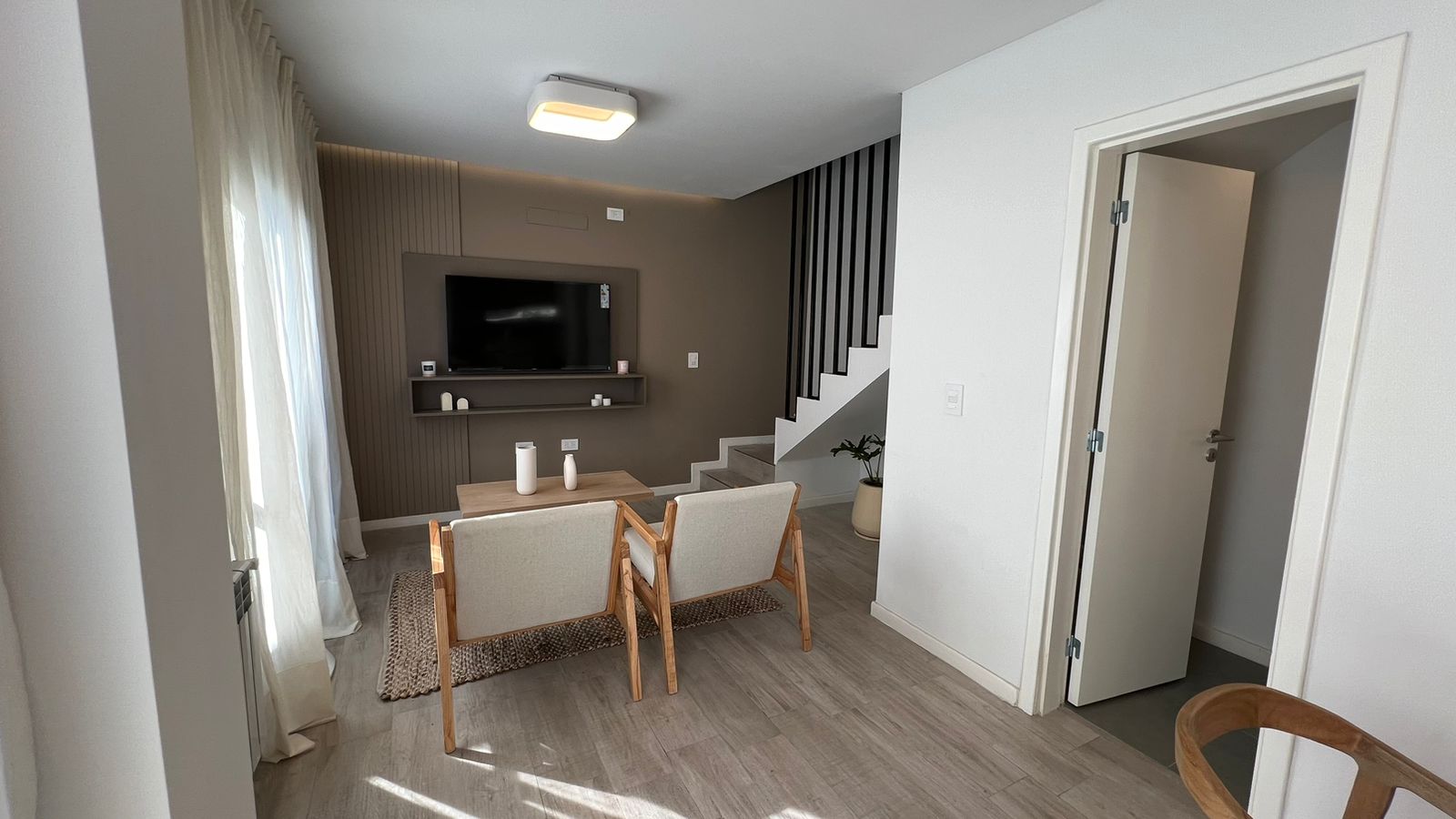 Housing, Nvo Poeta, Excelente Calidad de Construcción, a Estrenar.