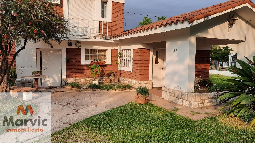 B Marques, Excelente ubicación. Casa con gran terreno