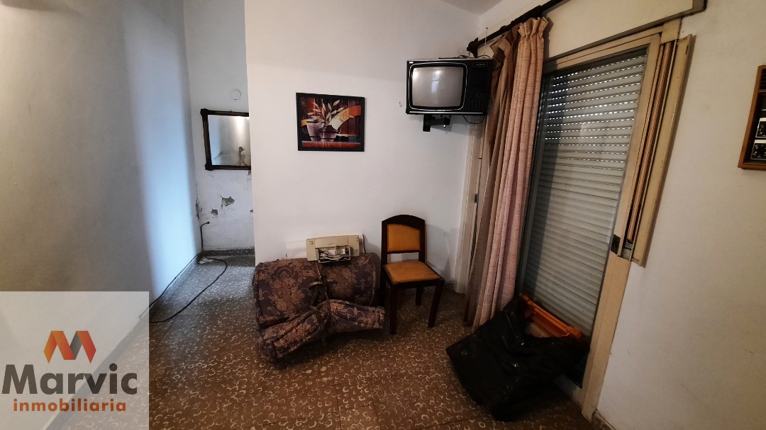 B Marques, Excelente ubicación. Casa con gran terreno