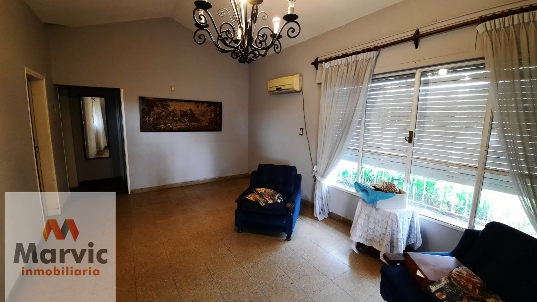 B Marques, Excelente ubicación. Casa con gran terreno