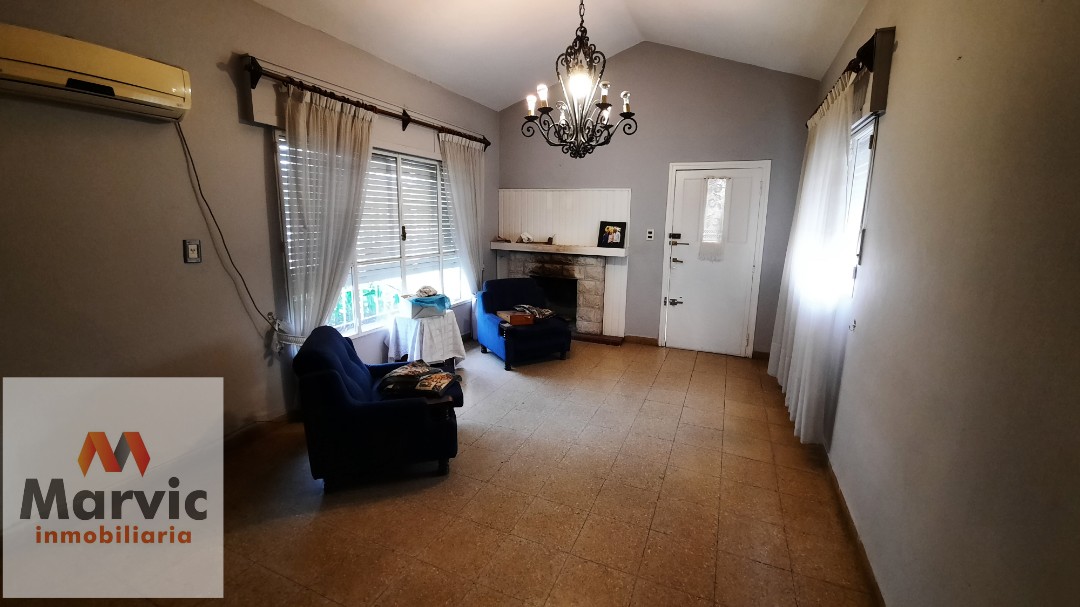 B Marques, Excelente ubicación. Casa con gran terreno