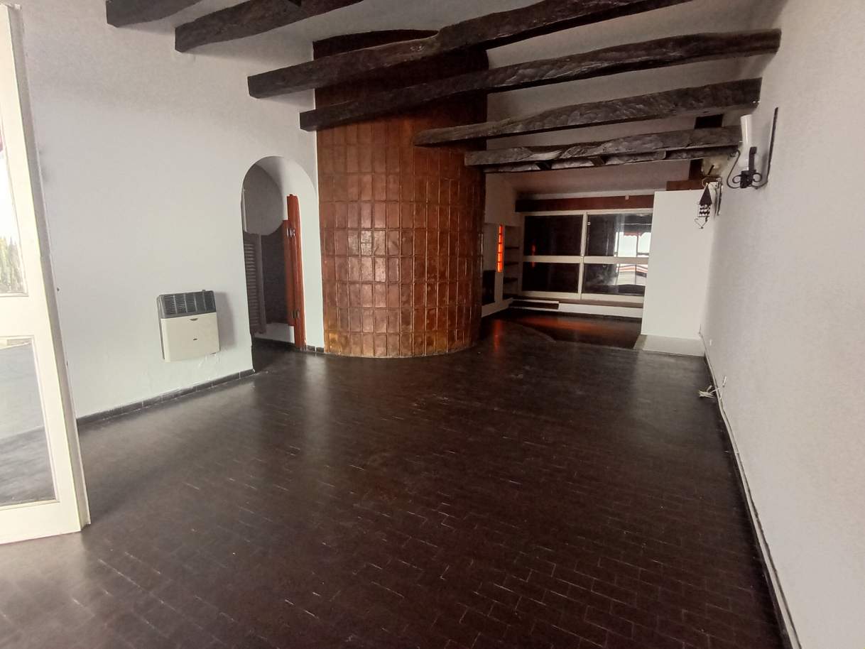 GRAN INMUEBLE , CATEGORÍA !!! CON ESCRITURA Y PLANOS