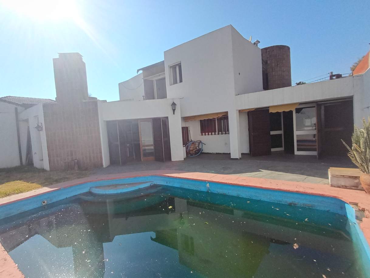 GRAN INMUEBLE , CATEGORÍA !!! CON ESCRITURA Y PLANOS