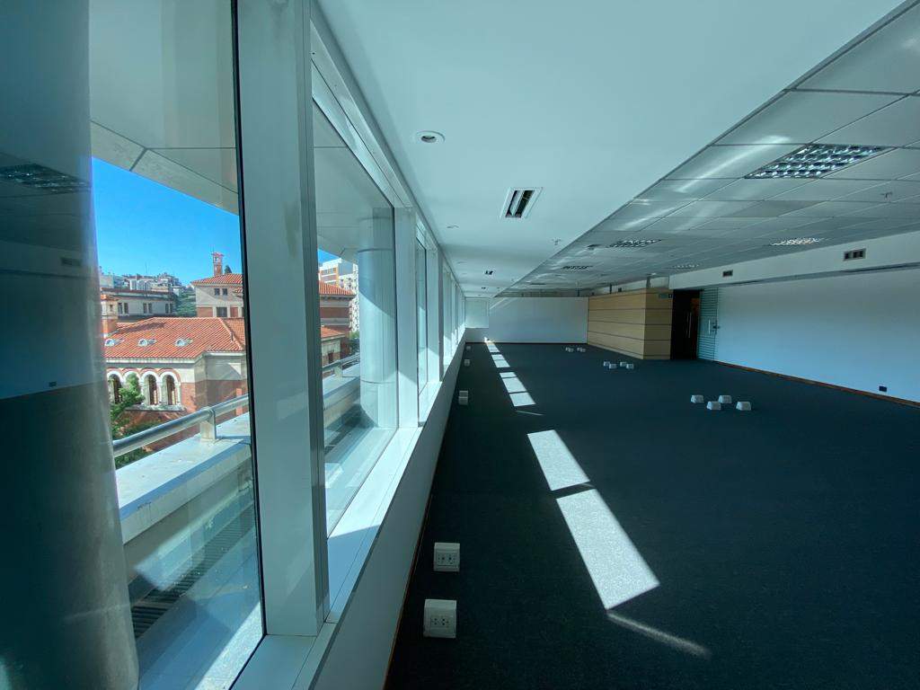 OFICINA DE GRAN CATEGORIA  . ECIPSA TOWER