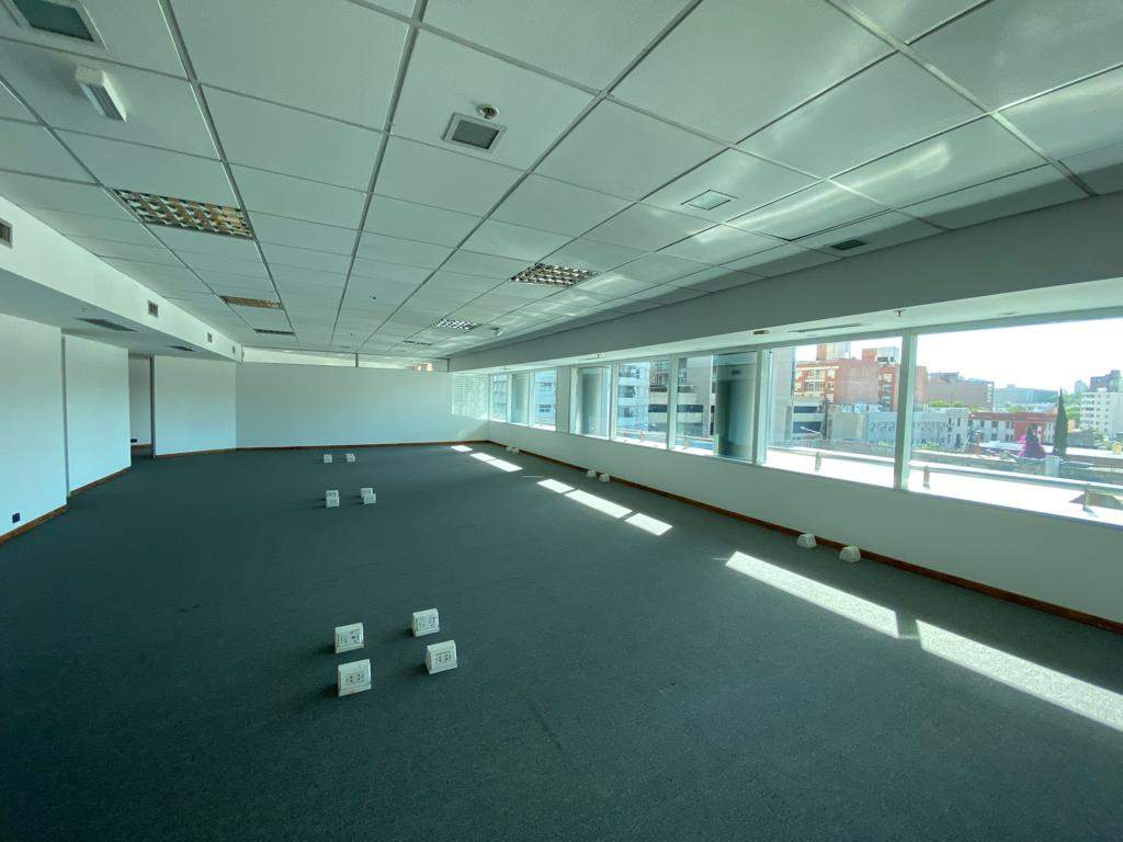 OFICINA DE GRAN CATEGORIA  . ECIPSA TOWER