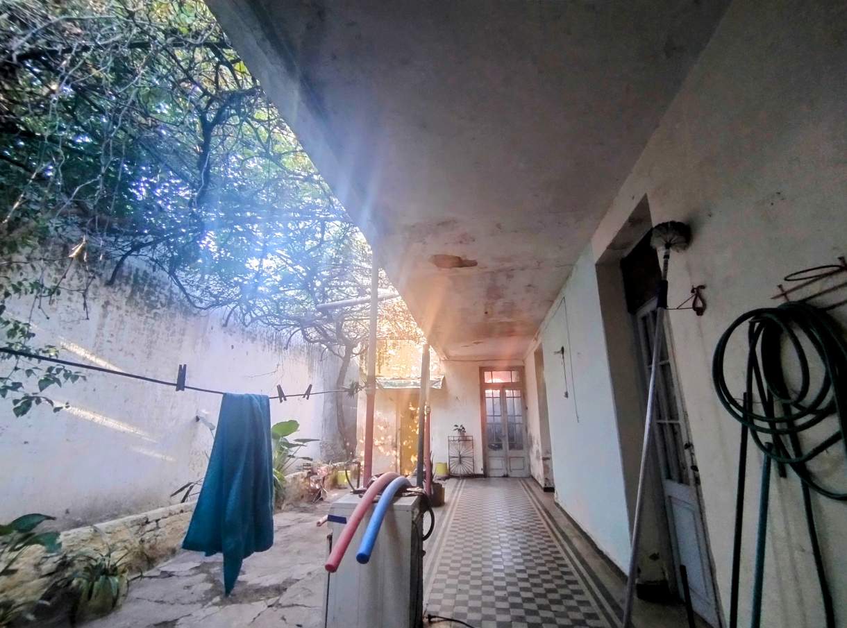 Venta casa en barrio Alberdi