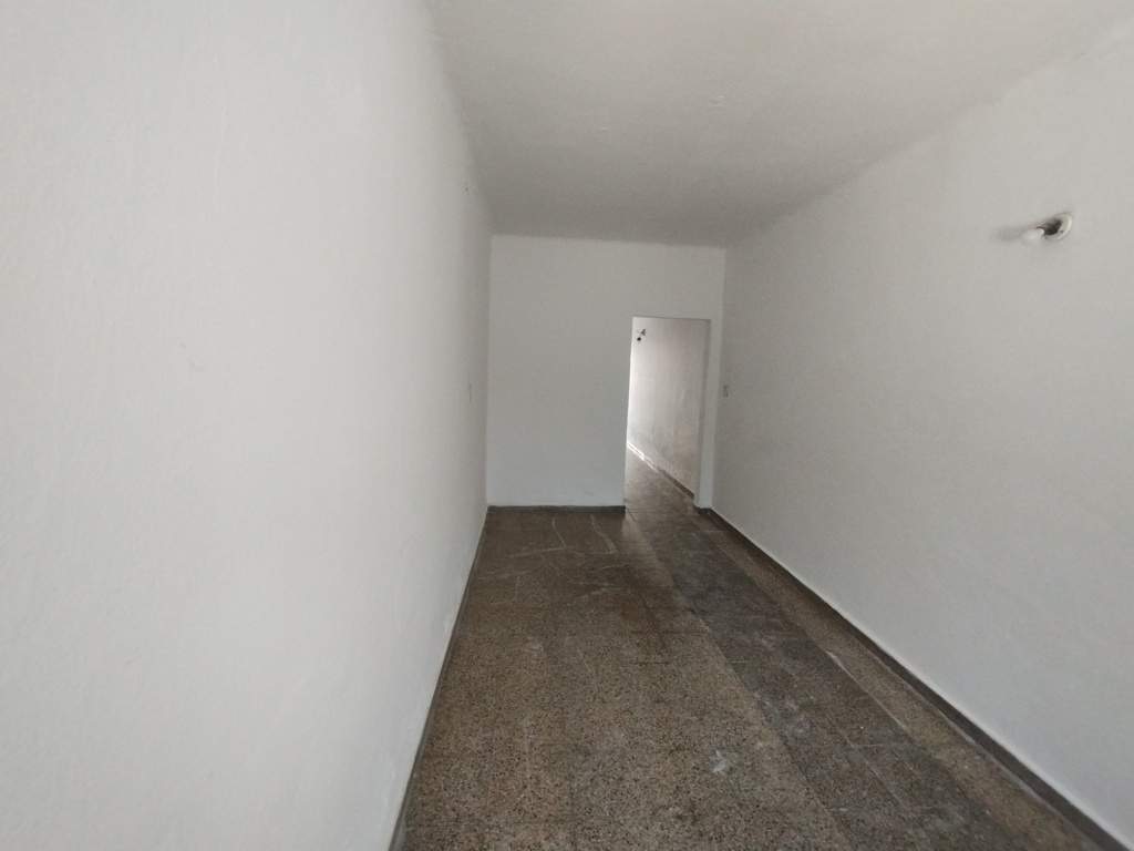 Casa interna en barrio Yapeyú - Cochera propia