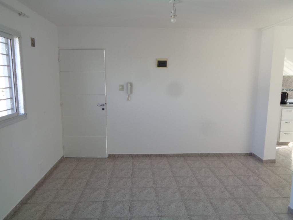 Barrio Villa Cabrera - Departamento de 1 Dormitorio, Amplio y Luminoso con Cocina Separada, Calefactor y Terraza Amplia con Excelente Vista
