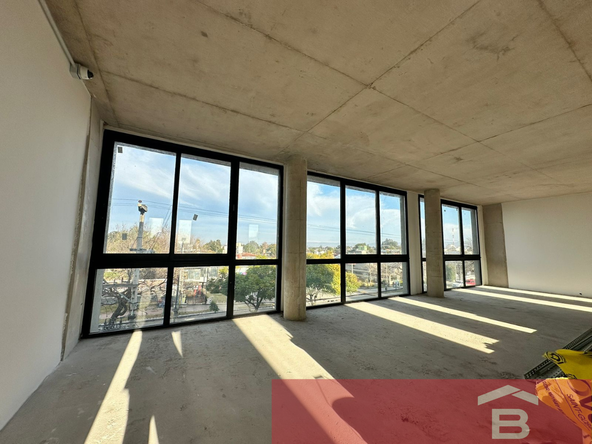 Oficina Premium en Alquiler  Zona Norte  Av. Rafael Núñez 3586