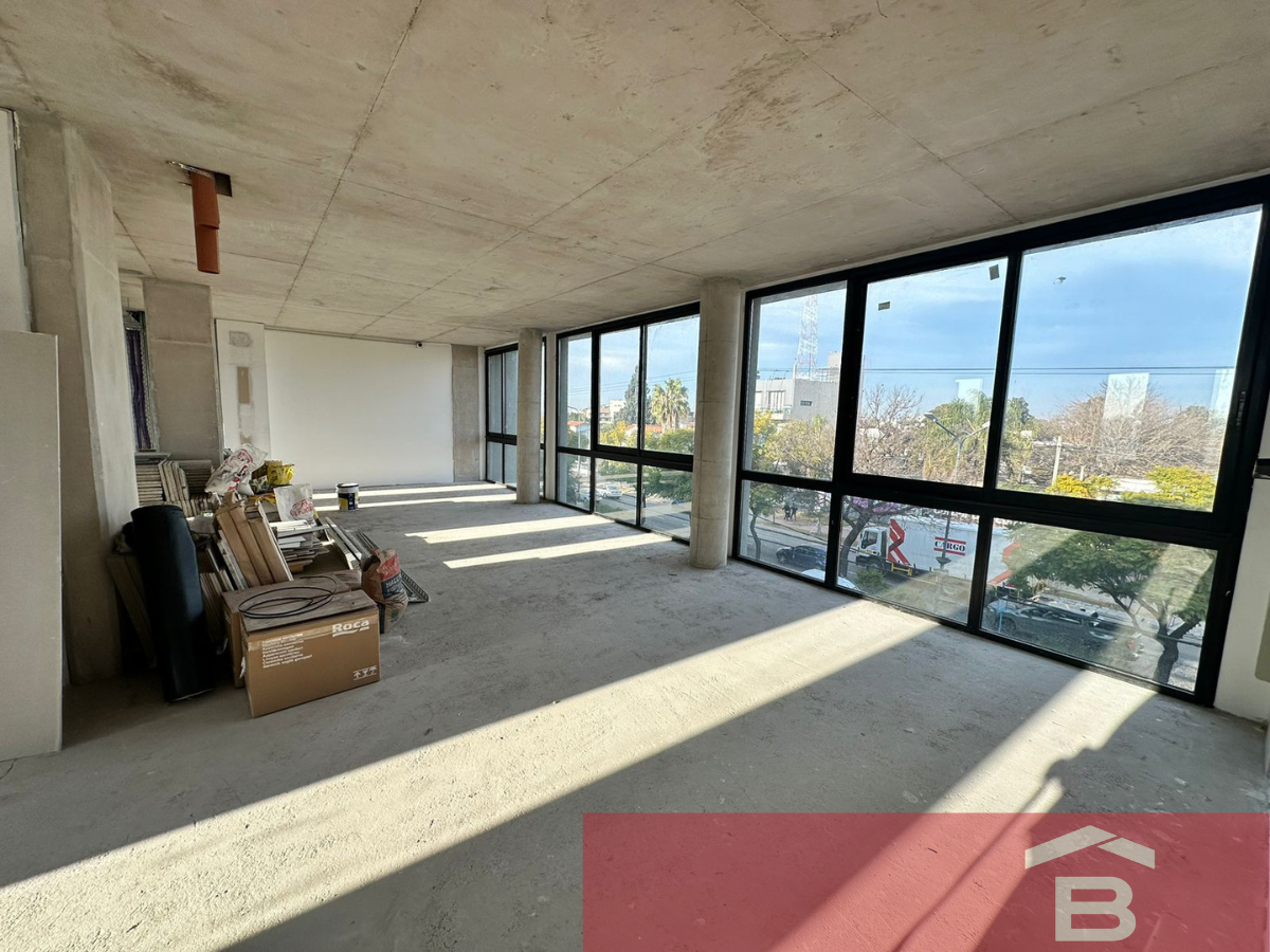 Oficina Premium en Alquiler  Zona Norte  Av. Rafael Núñez 3586