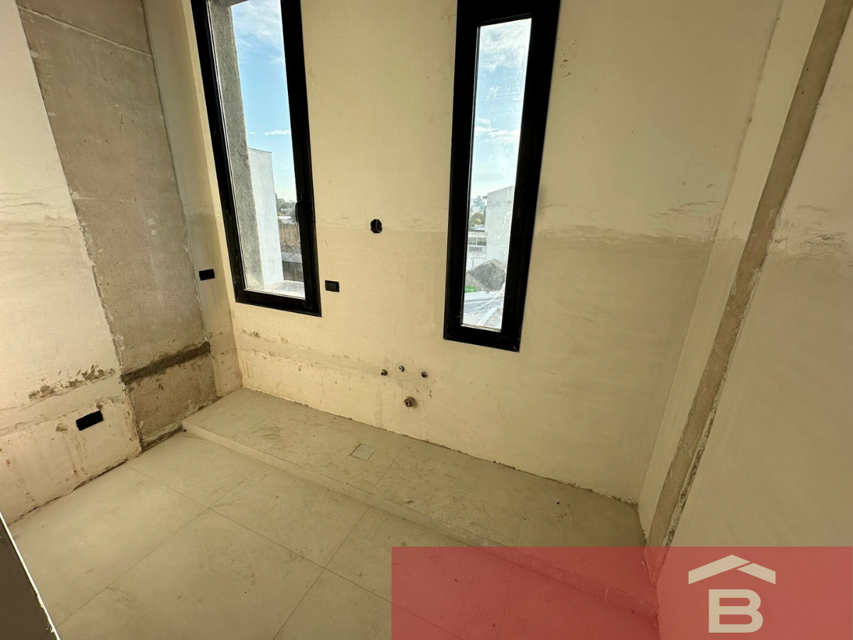Oficina Premium en Alquiler  Zona Norte  Av. Rafael Núñez 3586