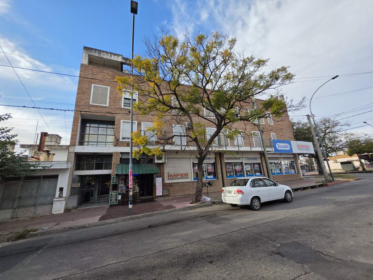 Se Vende Dpto 3 Dorm. Ext. Cbalcón - B A. Alberdi - Brown 281 (Altura D. Quiros 2650) - Córdoba
