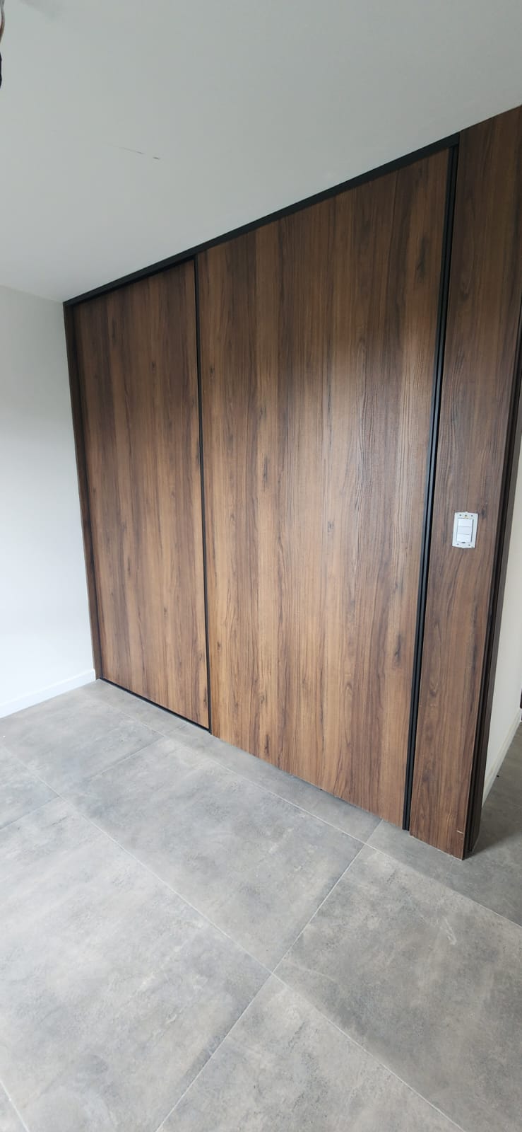 Casa de diseño en barrio La Carolina -  Vista  Seguridad  Diseño Pileta