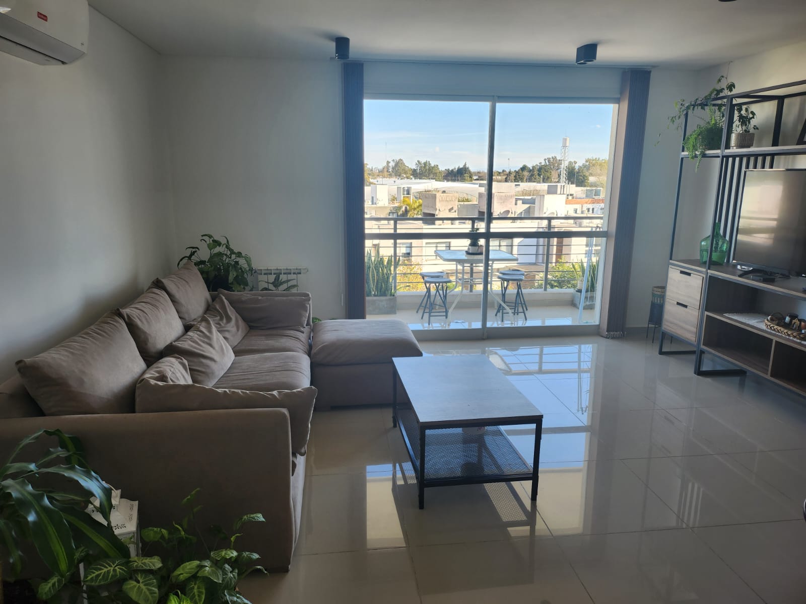 FONTANAS DEL SUR  DEPARTAMENTO DE 3 DORMITORIOS CON COCHERA Y AMENITIES PREMIUM