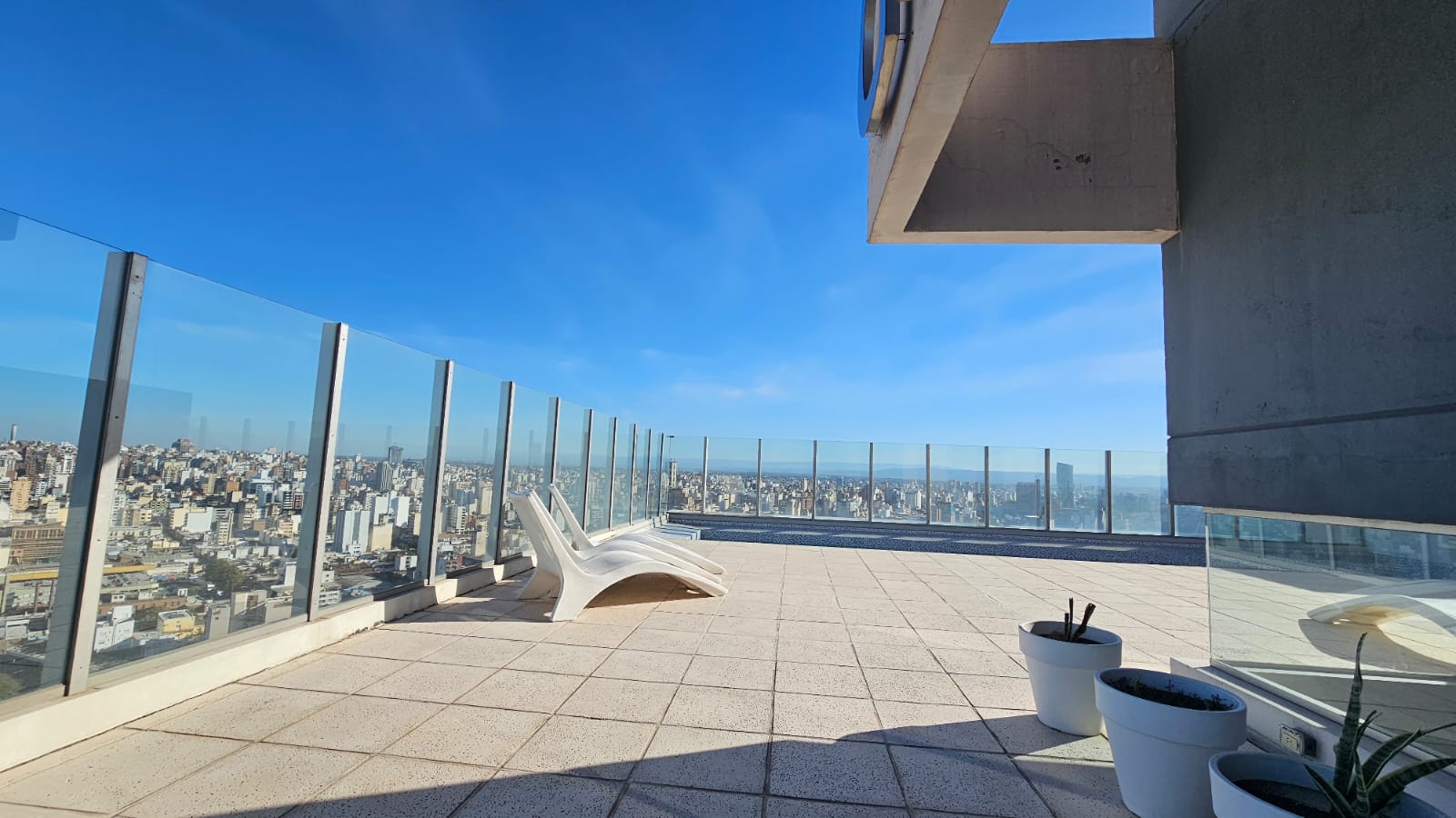 VENDO DEPARTAMENTO 1 DORMITORIO EN COMPLEJO CARDINALES NUEVO SUQUIA