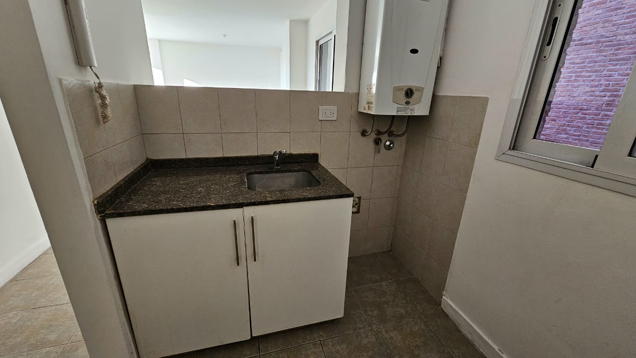 VENDO DEPARTAMENTO DE 1 DORMITORIO EN COMPLEJO MILÉNICA UNIVERSITARIA - EXCELENTE OPORTUNIDAD DE INVERSIÓN