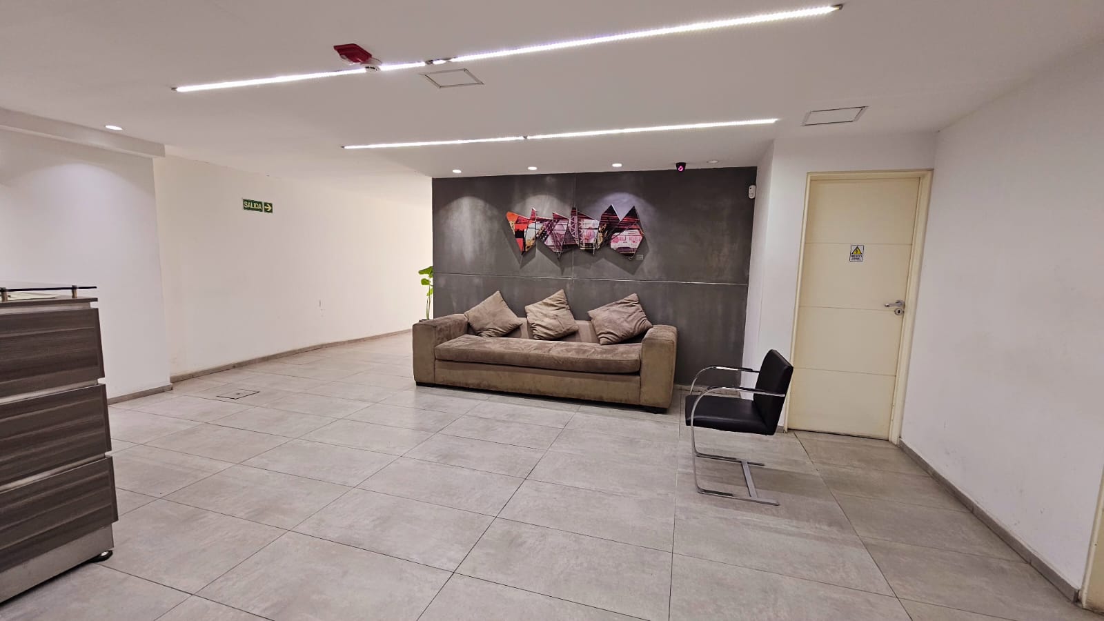 VENDO OFICINA EN EDIFICIO CORPORATIVO OFFICE CITY III