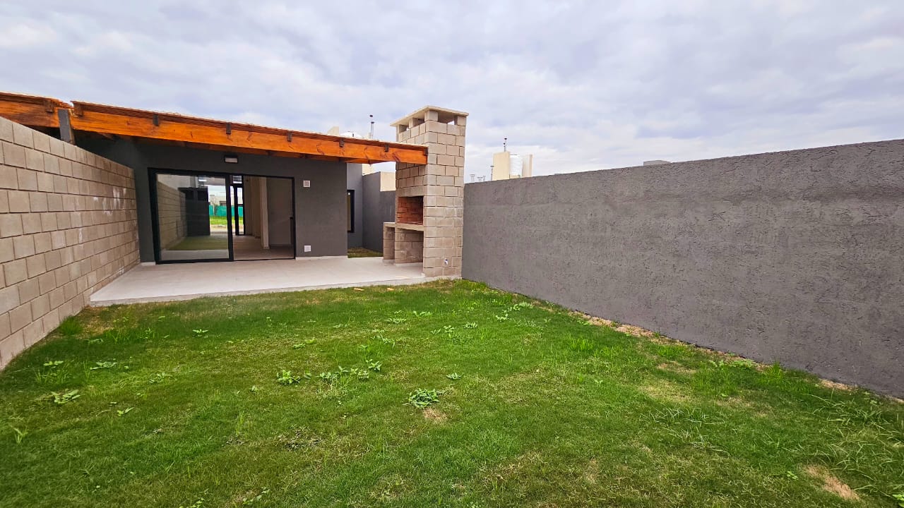 MODERNO DÚPLEX EN PLANTA BAJA EN DOCTA  ¡LISTO PARA MUDARTE!