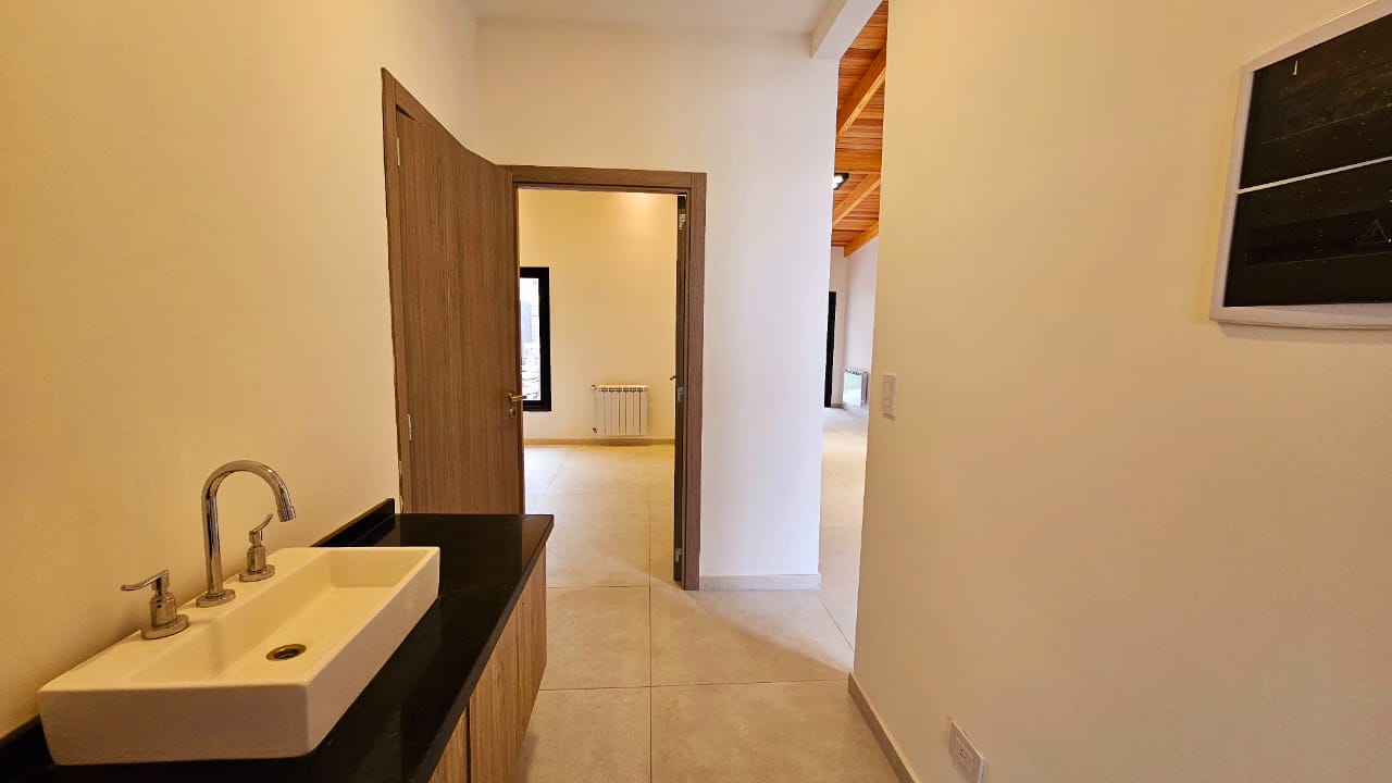 MODERNO DÚPLEX EN PLANTA BAJA EN DOCTA  ¡LISTO PARA MUDARTE!